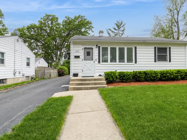 106 N Berteau Ave, Bartlett, IL 60103