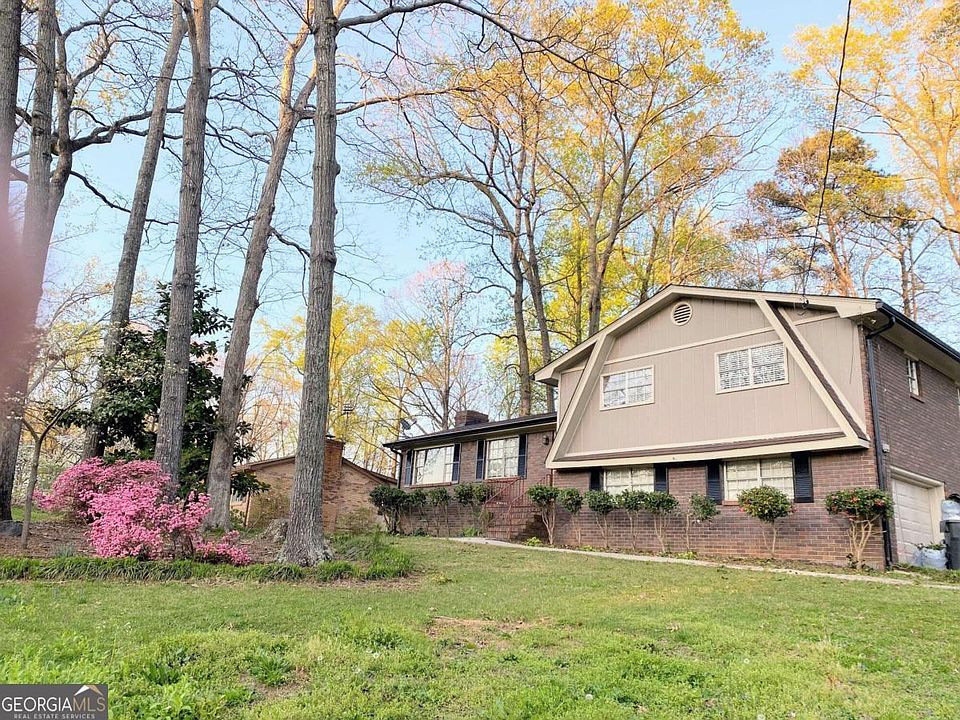 1st image of 117 Beaver Pond Dr