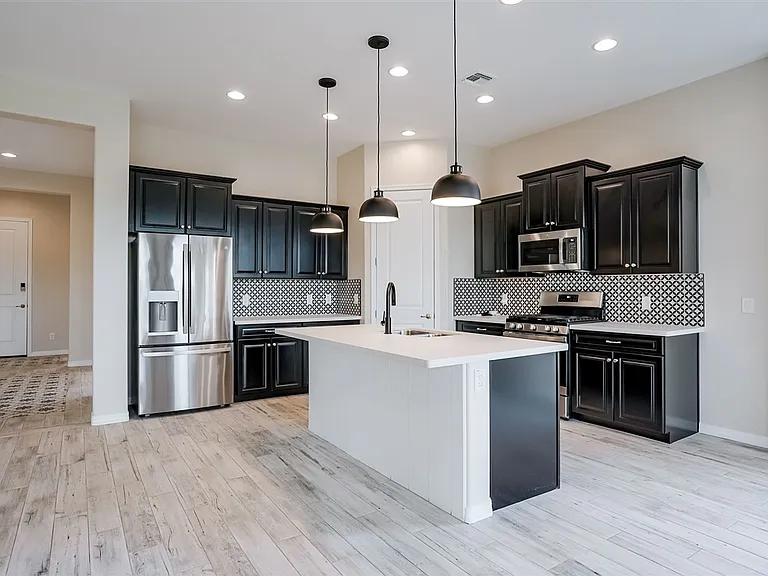 6881 Claret Dr — Photo 8