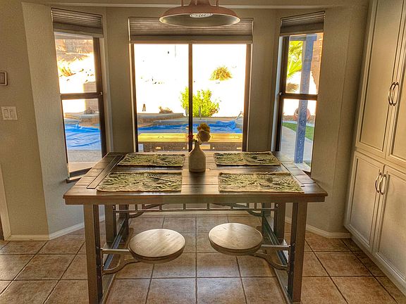 4th image of 3196 Palmdesert Way