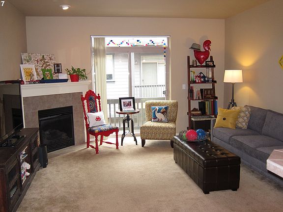 5th image of 1443 NE Lockheart Ln