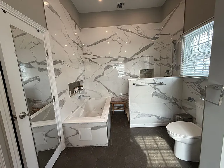 20 Mayfair Ct — Photo 14