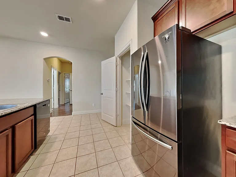 504 Fossil Creek Dr — Photo 7