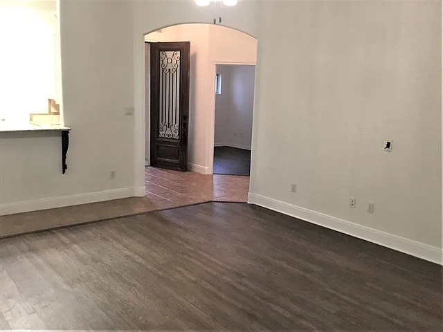 2322 Sean St — Photo 5