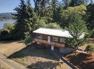 10541 Yaquina Bay Rd, Newport, OR 97391