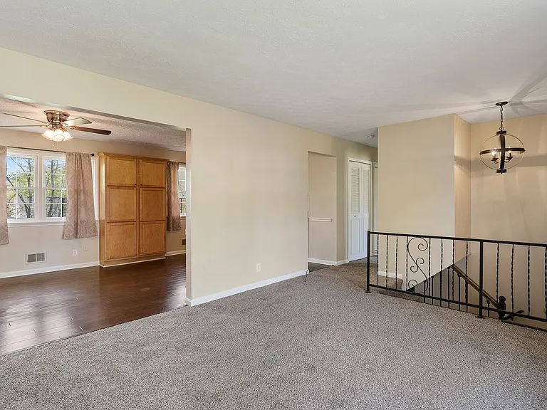 12506 Live Oak Dr — Photo 8