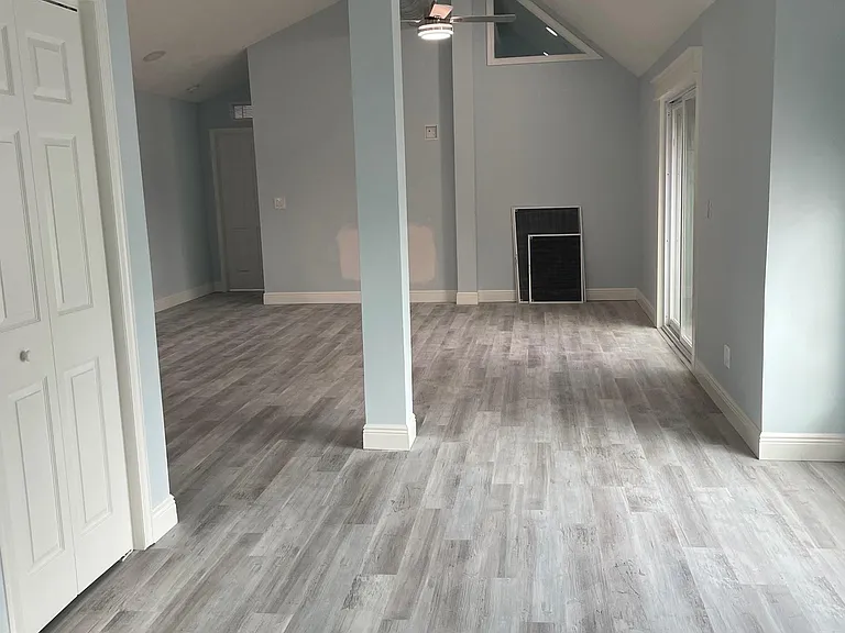 310 SE Denver Ave #2 — Photo 7