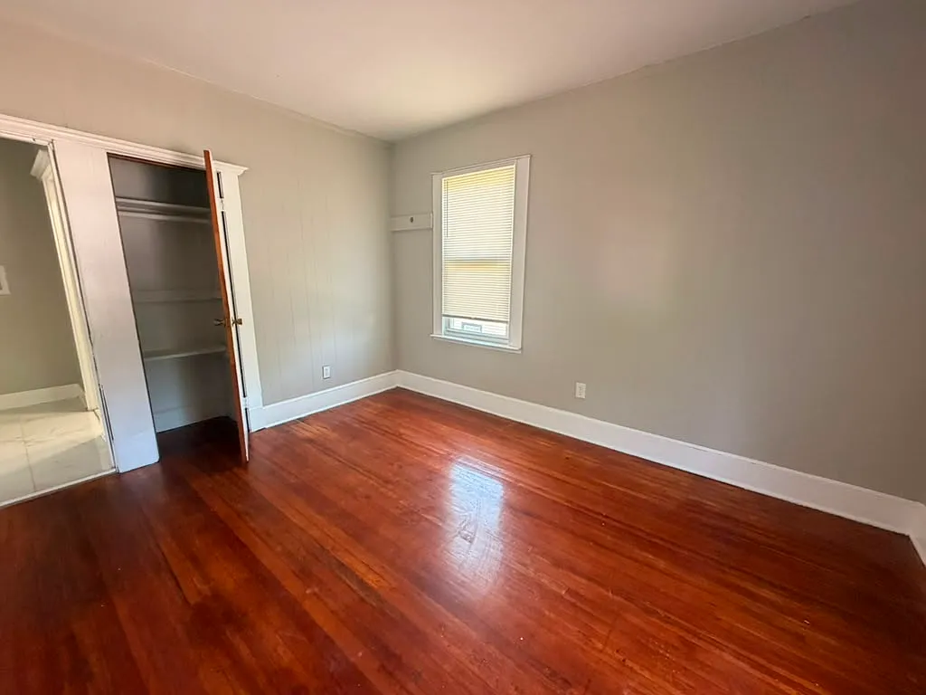 3 bed, $1,900 — Photo 4