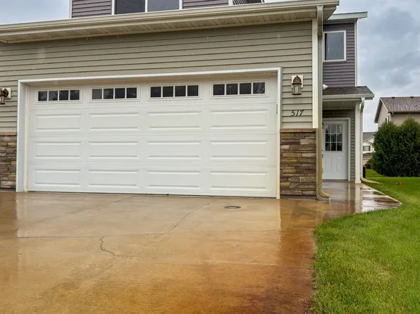 517 Faith Ln, Saint Joseph, MN 56374