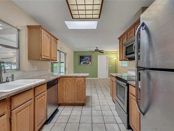 5th image of 103 Ledbury Dr