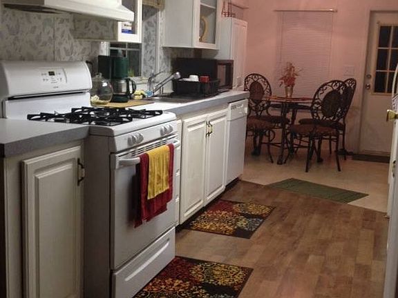 5th image of 16361 Pearl Dr