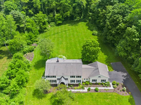 580 Ridgebury Road, Ridgefield, CT 06877
