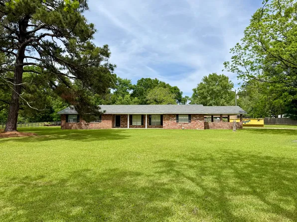 437 New Hope Kokomo Rd, Foxworth, MS 39483