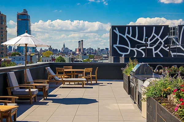 Rented by Bold New York | media 30