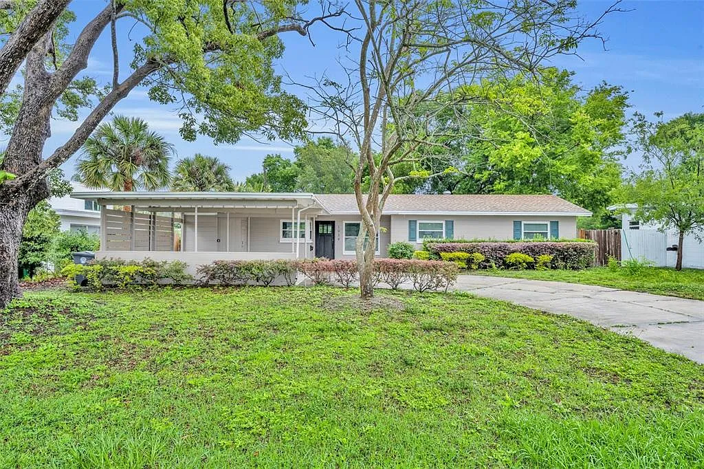 3 bed, 2.0 bath, 1438 sqft, $3,400 — Photo 1