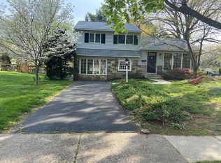 884 Walnut Rd, Warminster, PA 18974