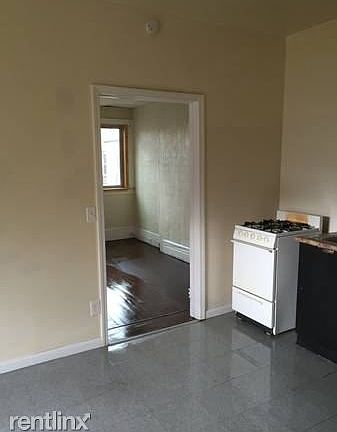 00m0m_7GQJrAXK9zu_600x450