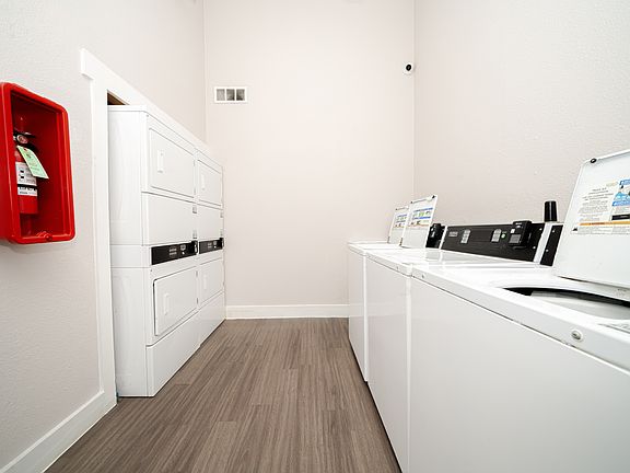 5th image of 3401 Joyce Ln #1023