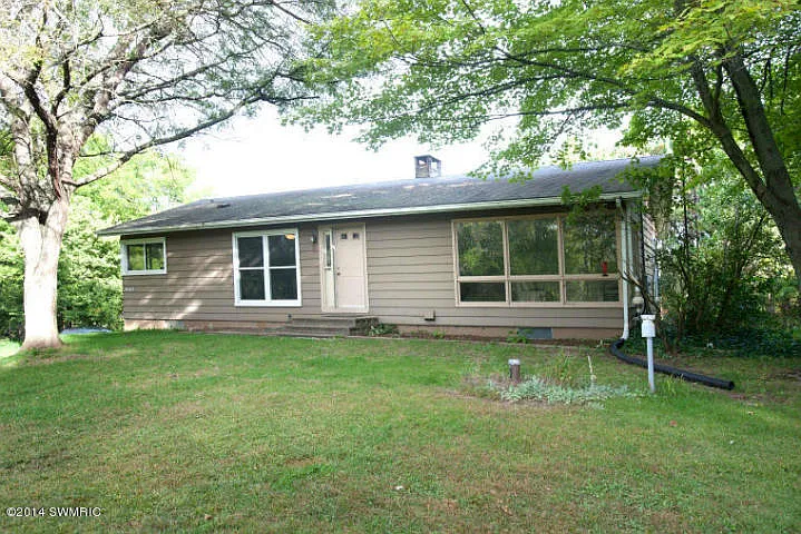 8463 Wolf Rd photo 1