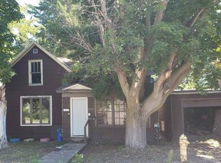 433 Hecla St, Lake Linden, MI 49945