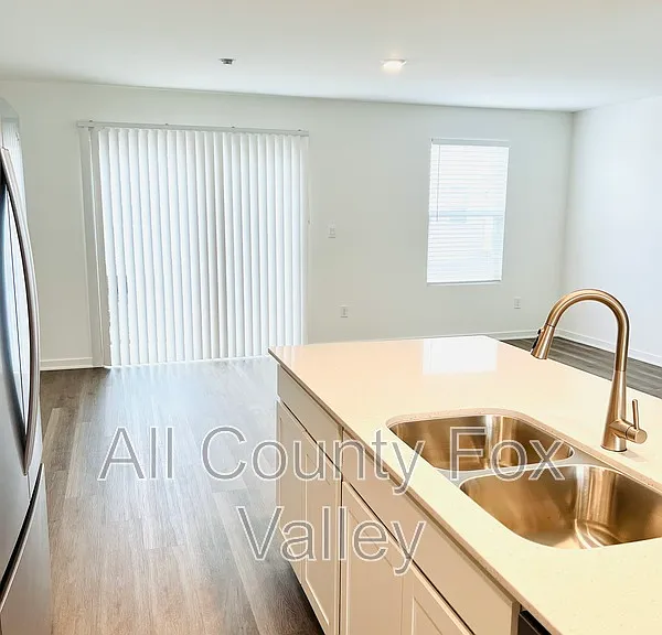 879 Briar Glen Ct — Photo 12