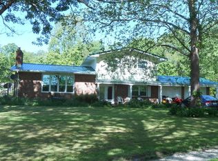 4435 Next Rd, Sistersville, WV 26175