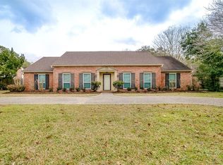 607 Houghton Rd, Katy, TX 77450