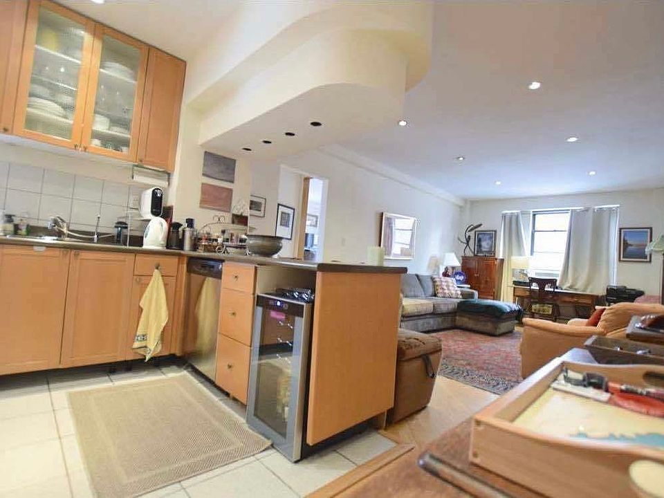1st image of 106 W 69th St APT 9D