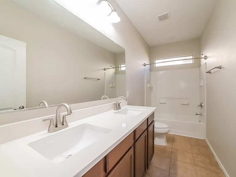 19284 W Woodlands Ave — Photo 15
