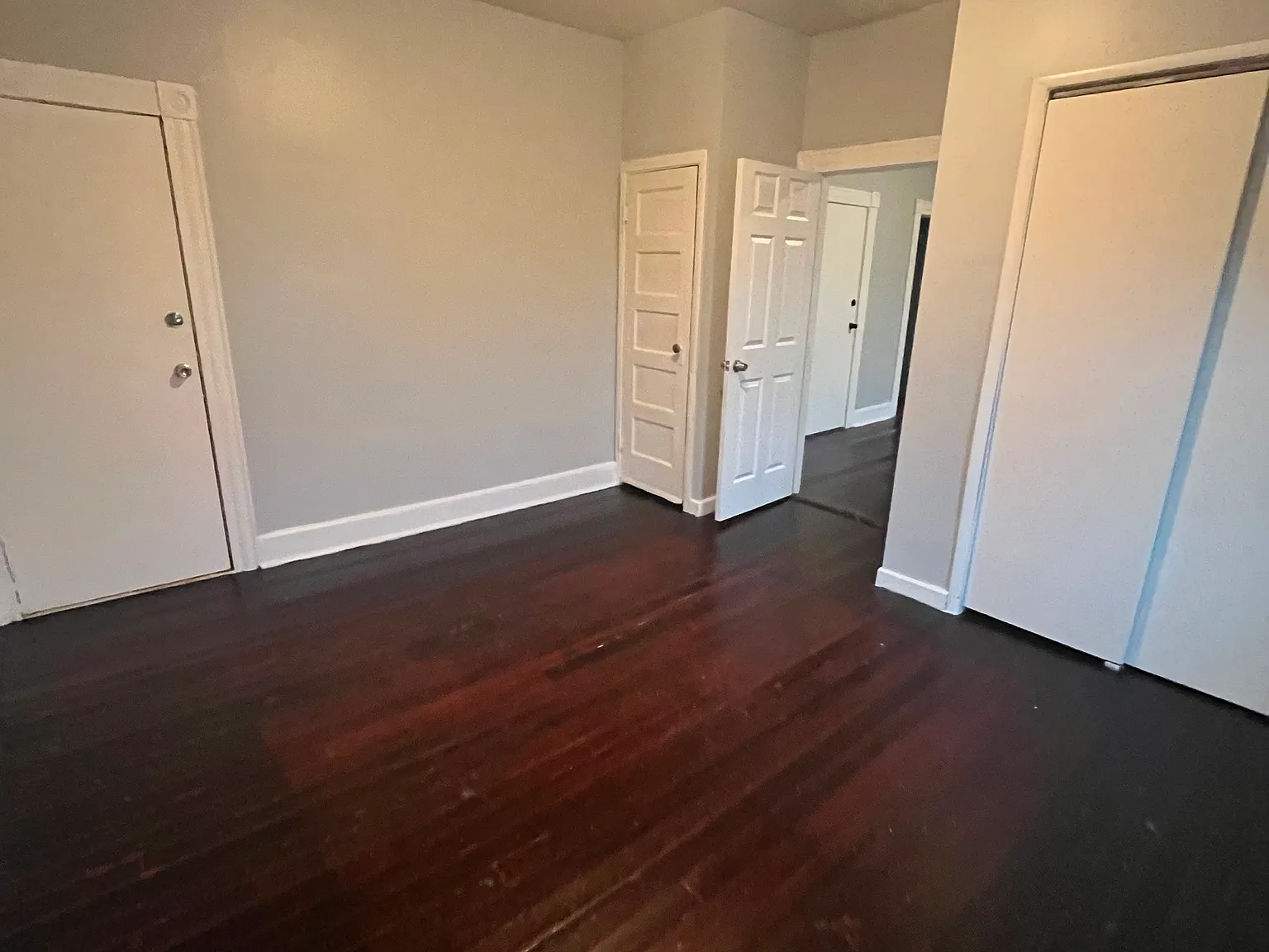 2 bed, 1000 sqft, $1,500 — Photo 2