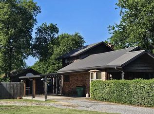 120 E Indiana St, Walters, OK 73572
