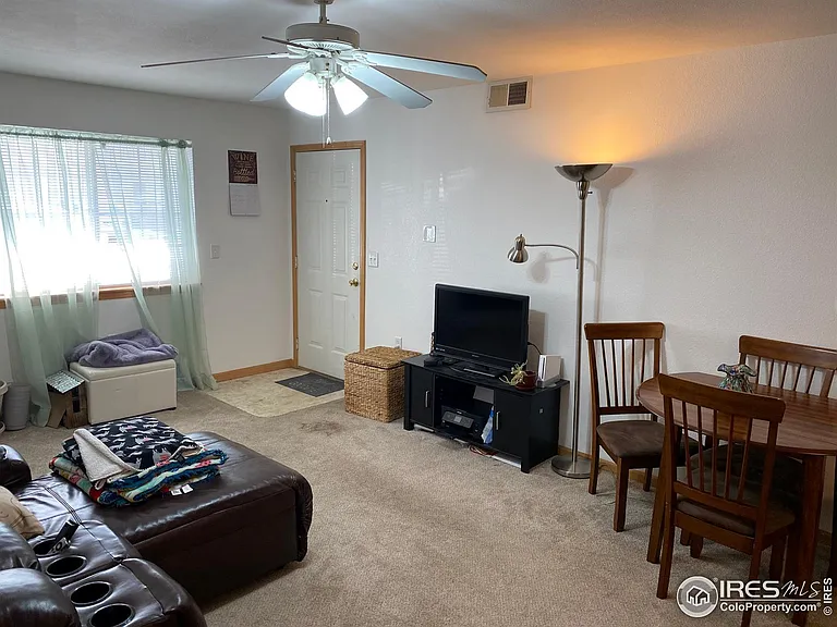 1221 University Ave #B102 — Photo 8