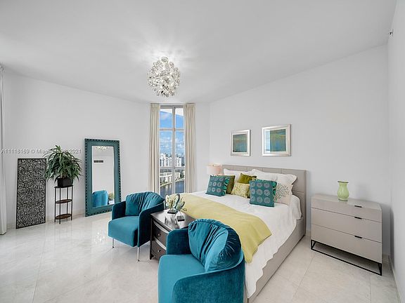 5th image of 17301 Biscayne Blvd #2