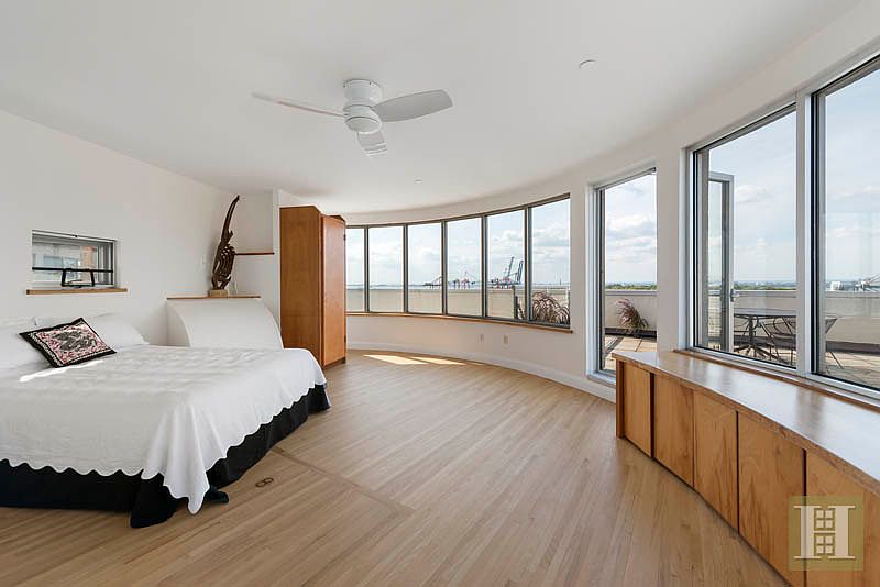 1st image of 29 Tiffany Pl APT 5