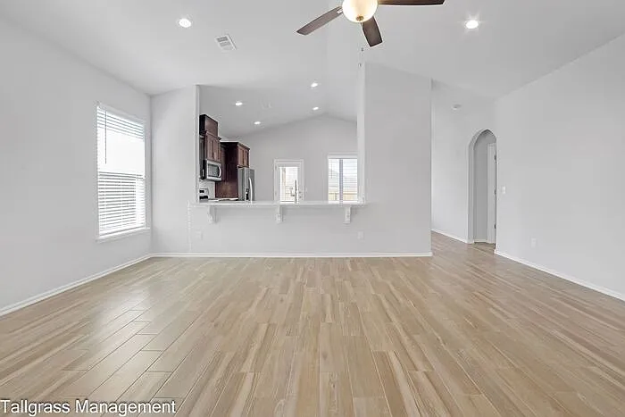 11713 E 107th St N — Photo 4