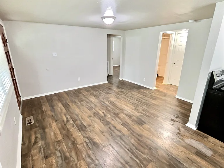 411 Palmetto St — Photo 11