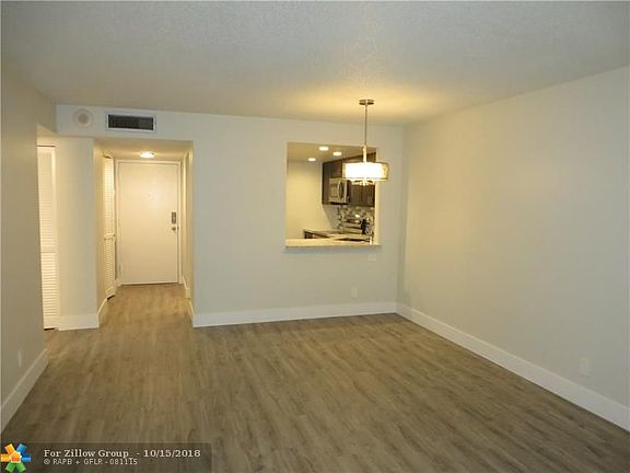 5th image of 1800 N Andrews Ave APT 2L