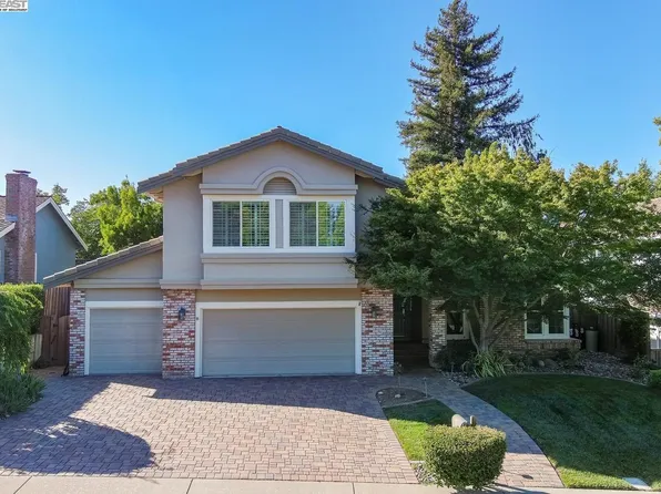7635 Maywood Dr, Pleasanton, CA 94588