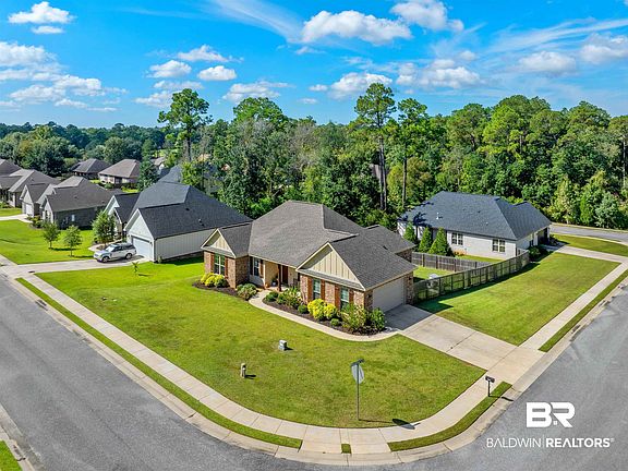 3rd image of 10832 Mashie Ln