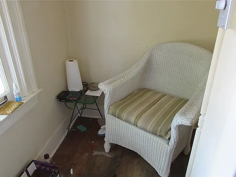 303 S Gray St — Photo 17