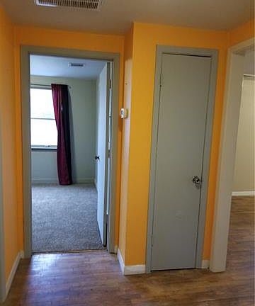 3rd image of 1003 Los Vista Dr