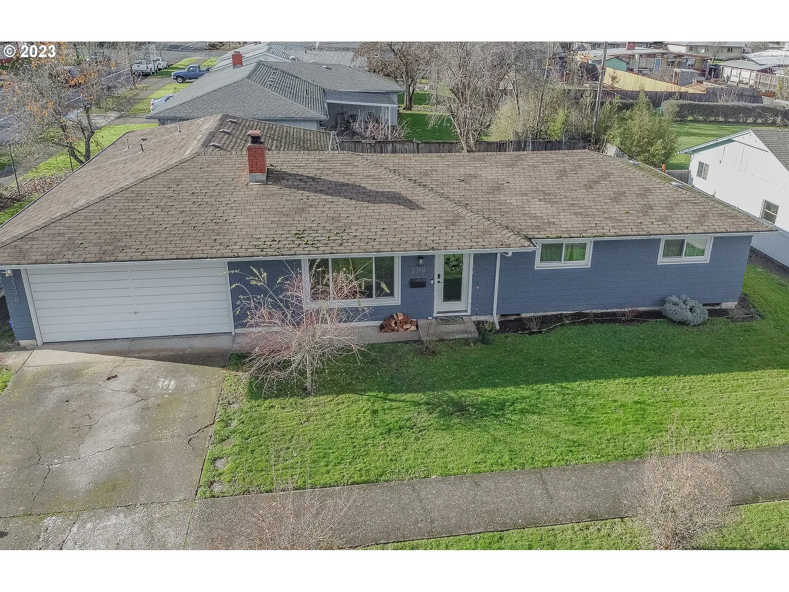 2398 Van Buren St photo 1
