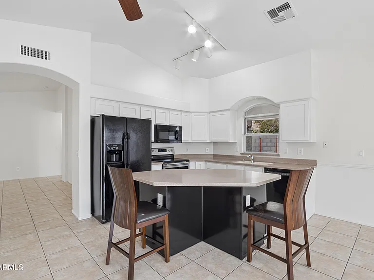 15661 W Hammond Dr — Photo 9
