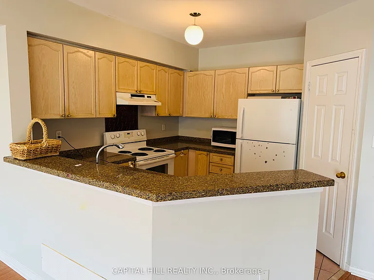 5959 Stonebriar Cres — Photo 3