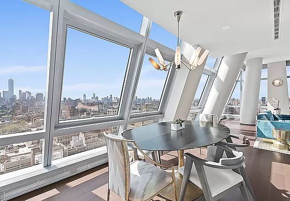 4th image of 35 W 15th St APT 19B