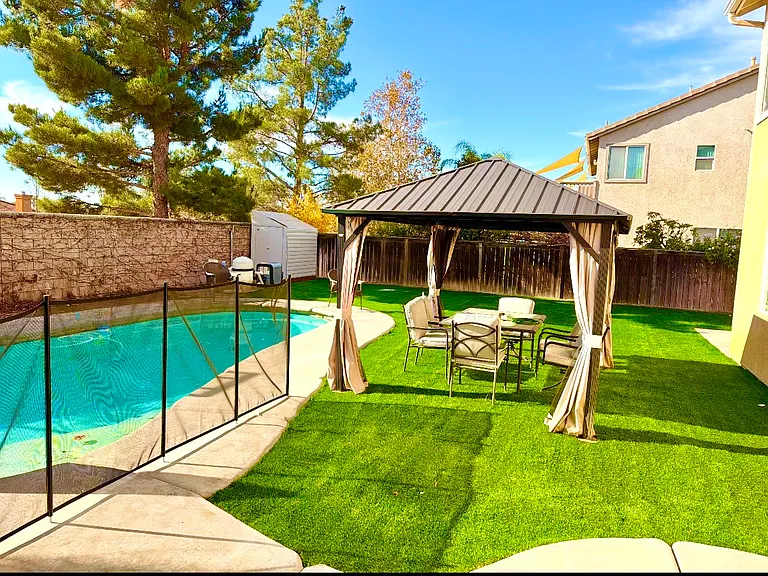 29467 Lynn Ct — Photo 2