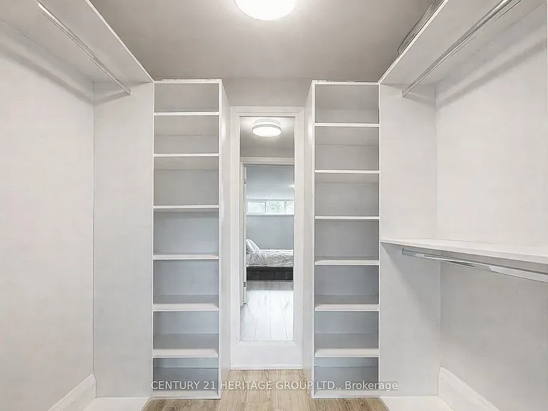 29 Manadon Dr #LOWER — Photo 11