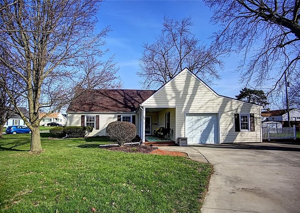 1st image of 103 Skyview Dr