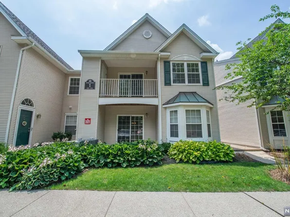 104 Cambridge Ct #104, Clifton, NJ 07014