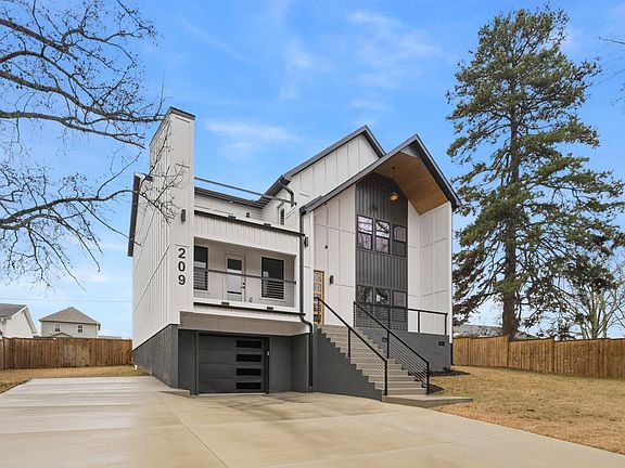 2nd image of 209 Redmond Dr